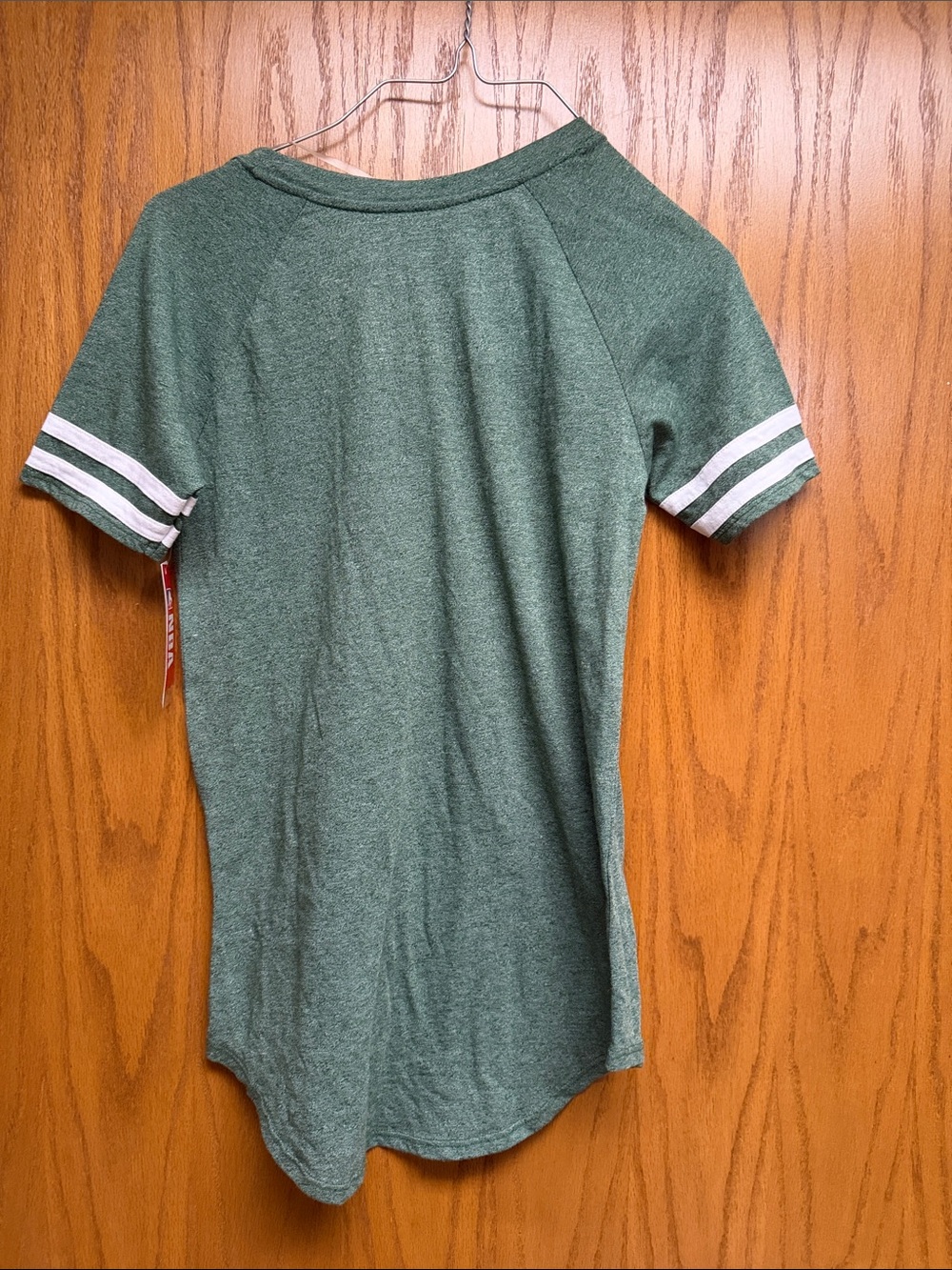 NBA Milwaukee Bucks Green Short Sleeve V-Neck Tee - Picture 3 of 3